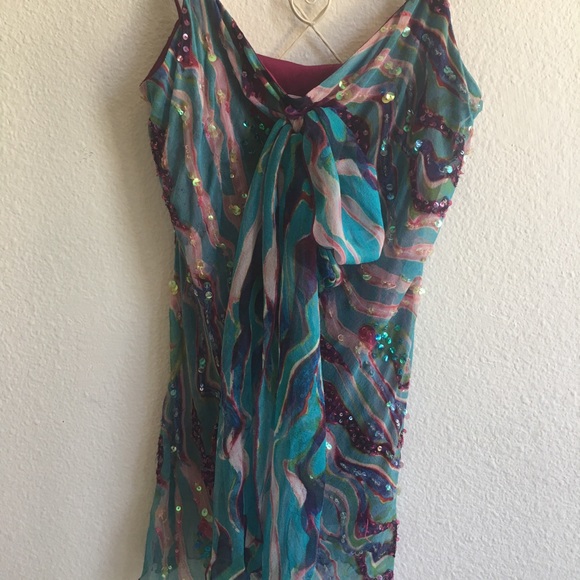 Top - Picture 3 of 8